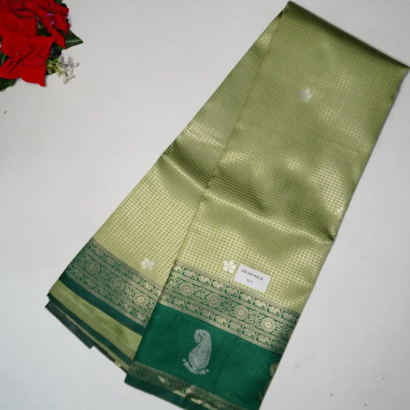 Kanjevaram Pattu With Small Checkes-MB600 - Image 4