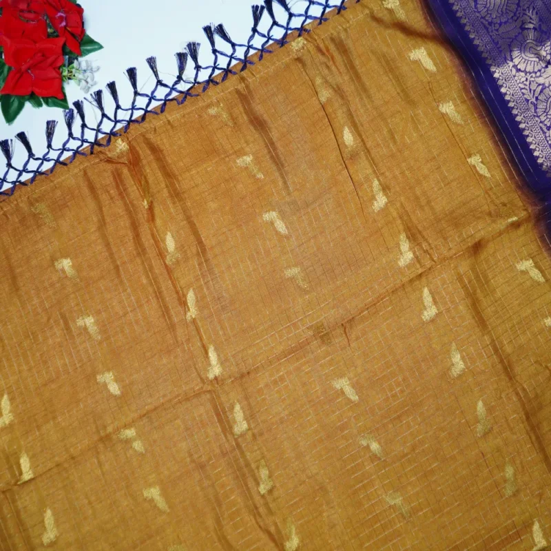 Golden Special Checks Marshmellow Sarees -MB805(preebooking 5th sep dispatch) - Image 2